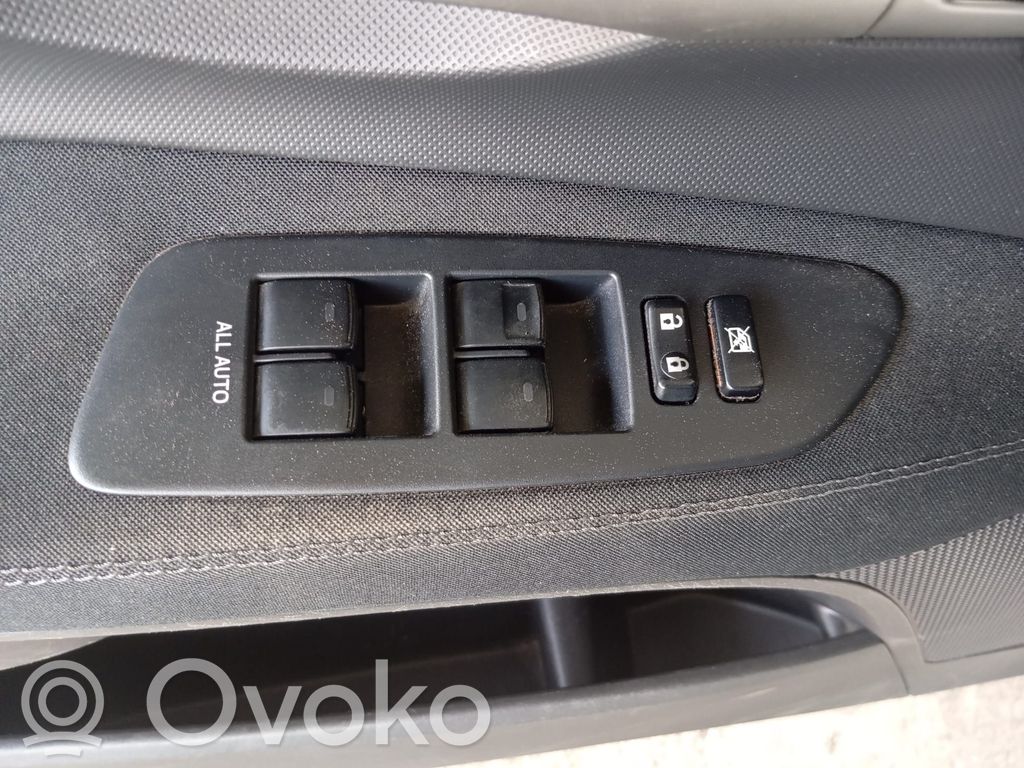 Toyota Auris 150 Przyciski szyb 