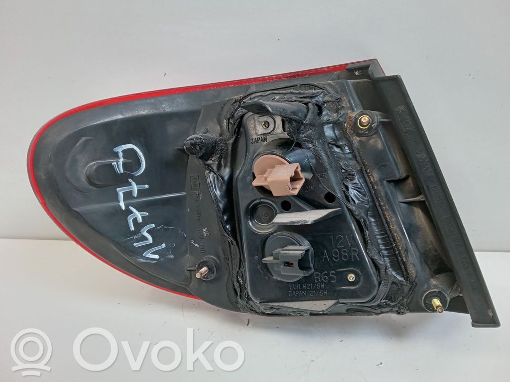 Nissan Almera N16 Takavalot 