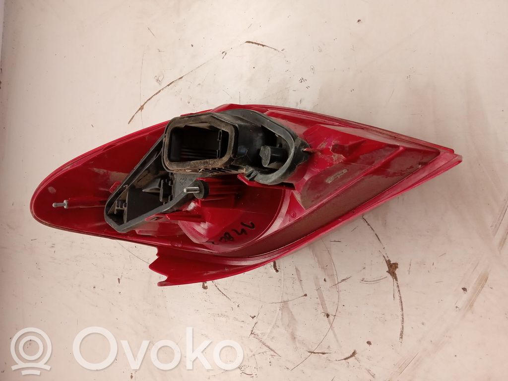 Peugeot 207 Rückleuchte Heckleuchte 