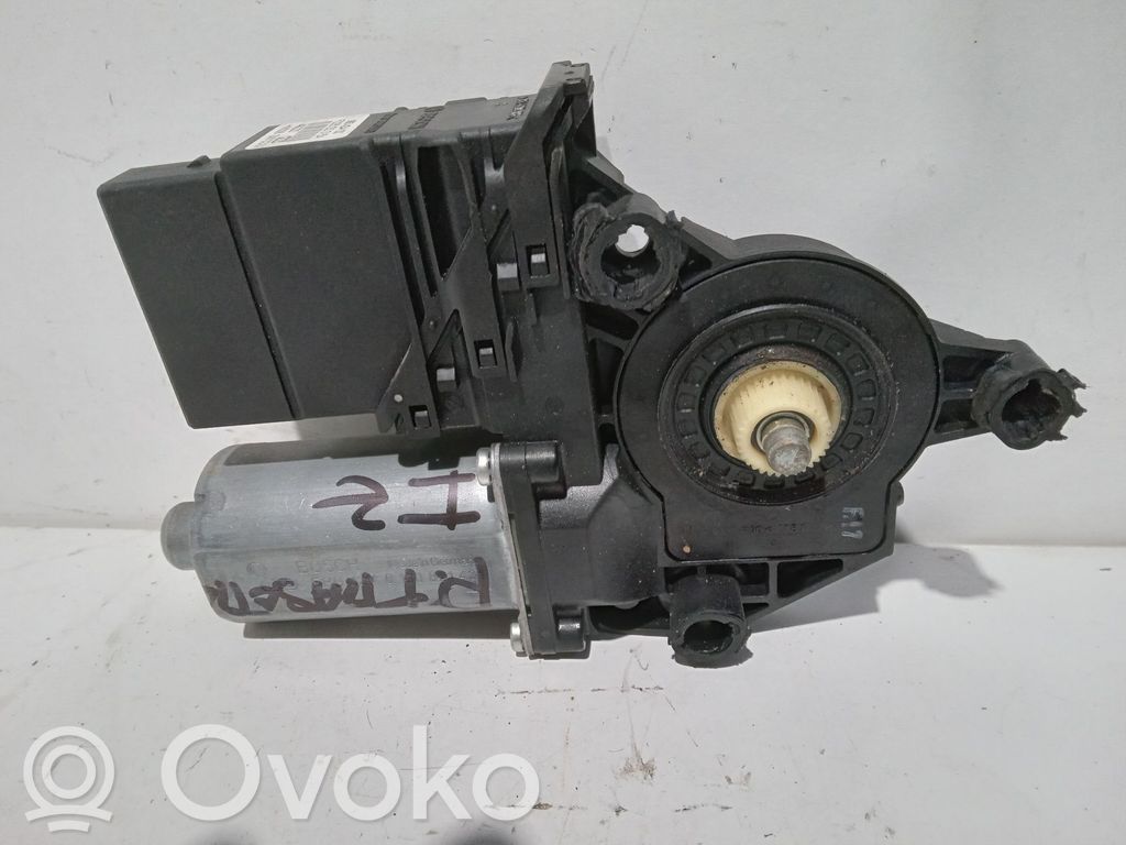 Volkswagen Golf V Silniczek podnoszenia szyby drzwi tylnych 
