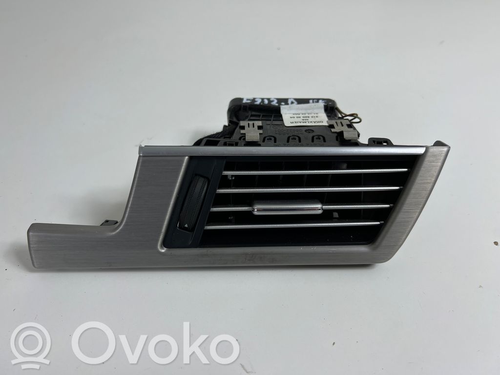 Mercedes-Benz E W212 Grilă ventilație/ramă laterală bord 