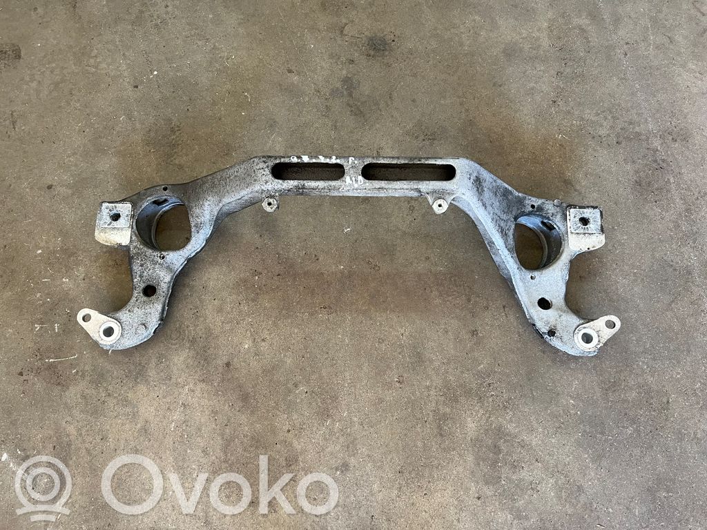Audi Q7 4L Engine mounting bracket 