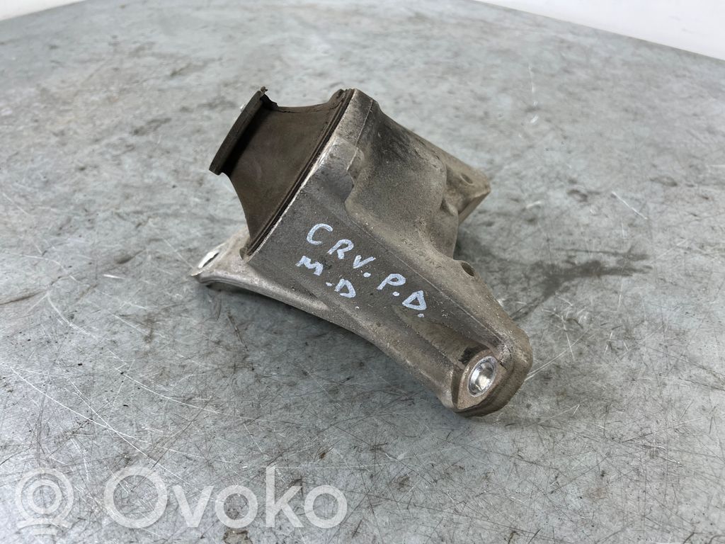 Honda CR-V Engine mount bracket 