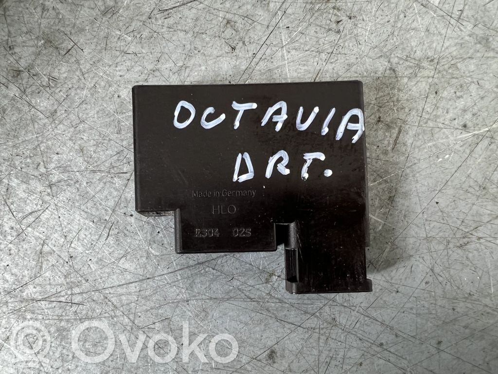 Skoda Octavia Mk3 (5E) Keyless (KESSY) go control unit/module 