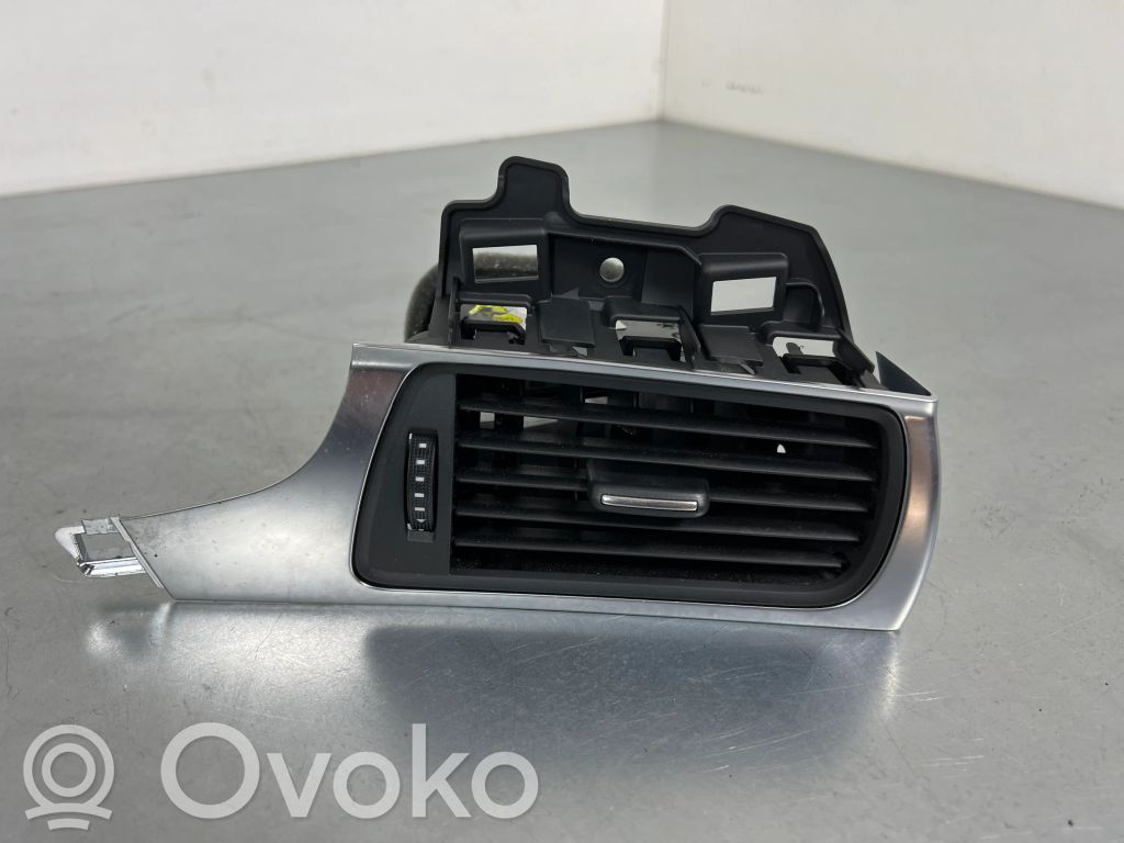 Audi A7 S7 4G Boczna kratka nawiewu deski rozdzielczej 