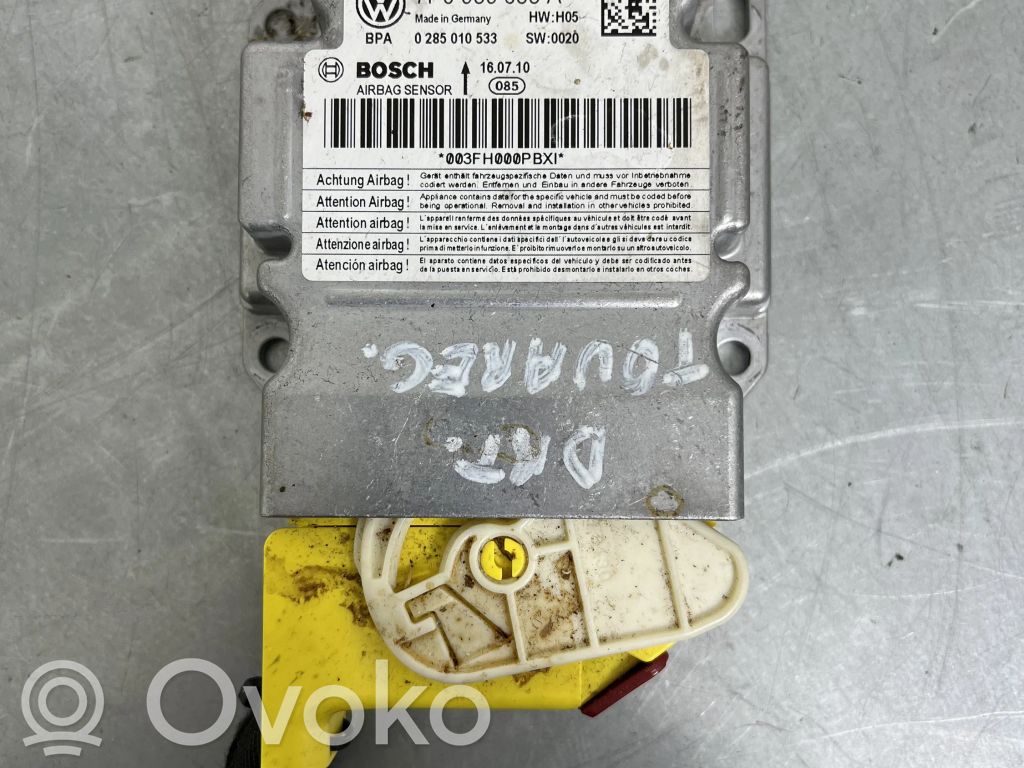 Volkswagen Touareg II Airbag control unit/module 
