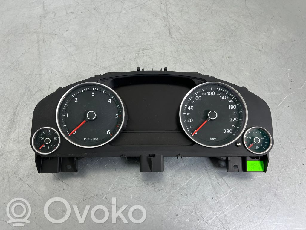 Volkswagen Touareg II Vitezometru (grup de instrumente) 