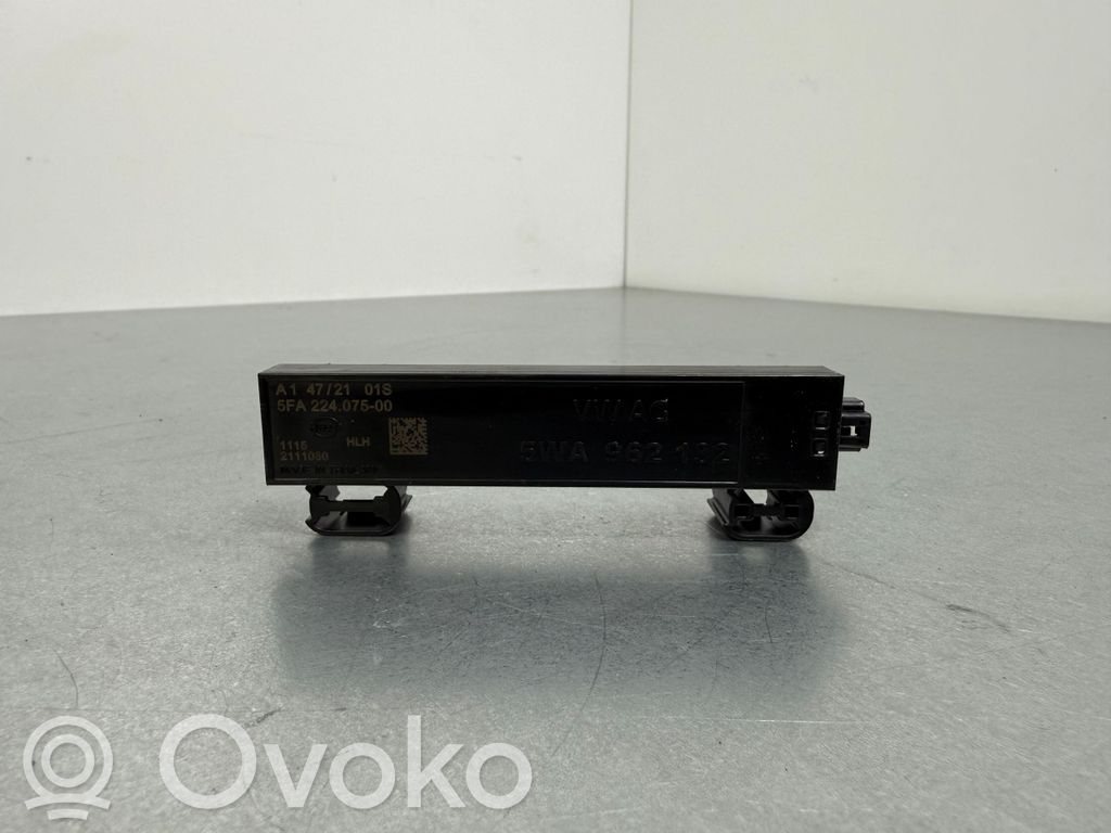 Seat Leon IV Interior comfort aerial antenna 