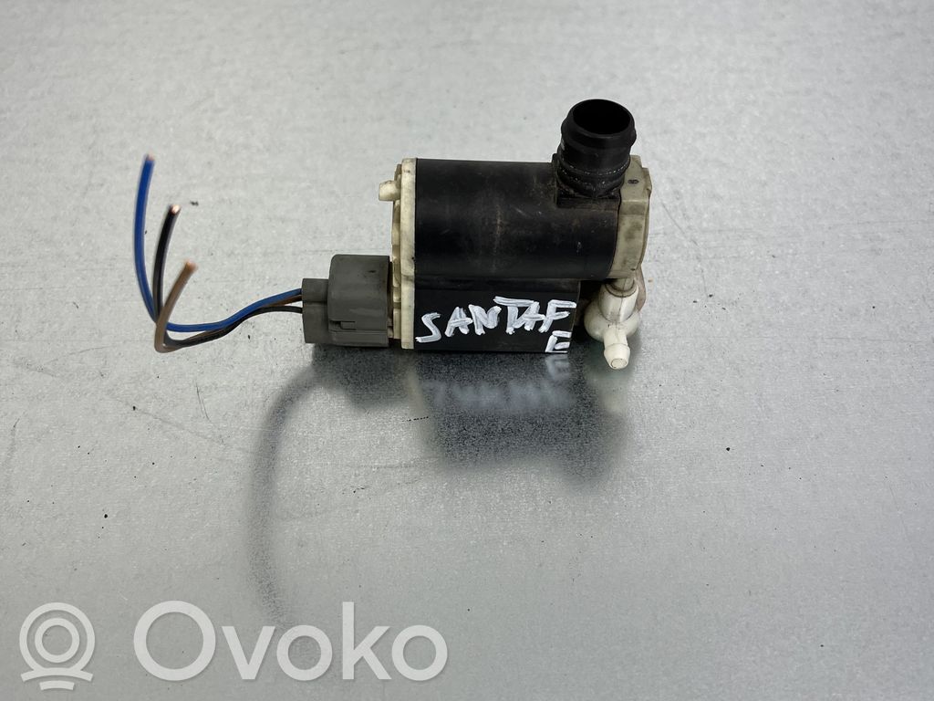 Hyundai Santa Fe Windscreen/windshield washer pump 