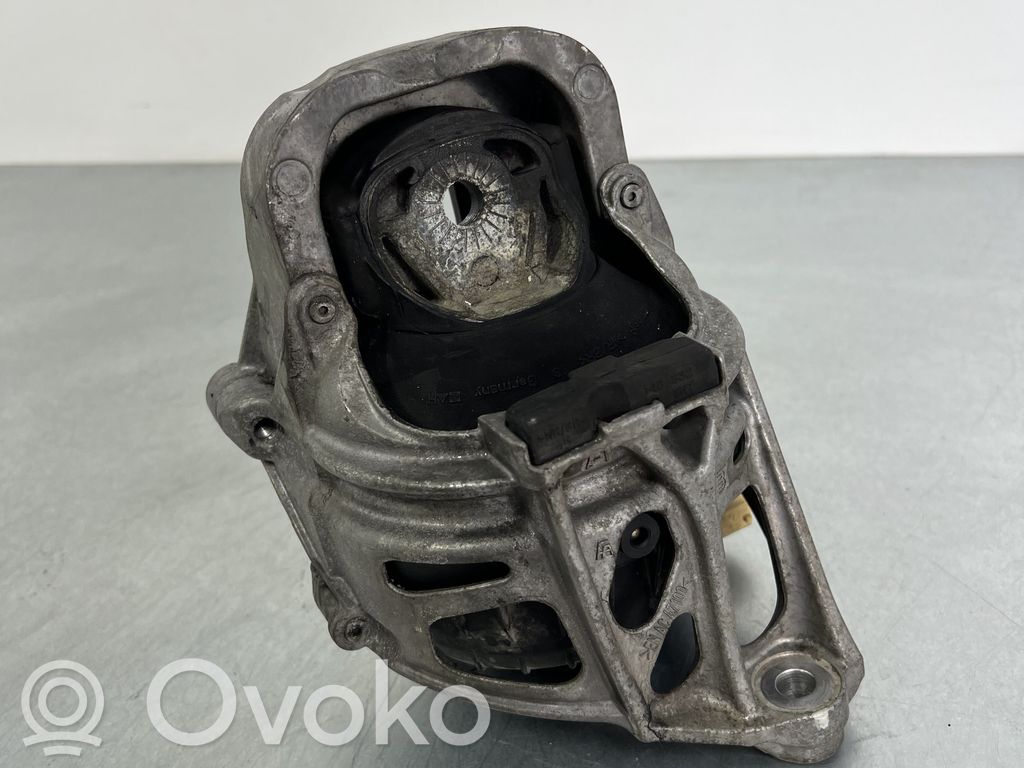 Audi Q7 4M Engine mount bracket 