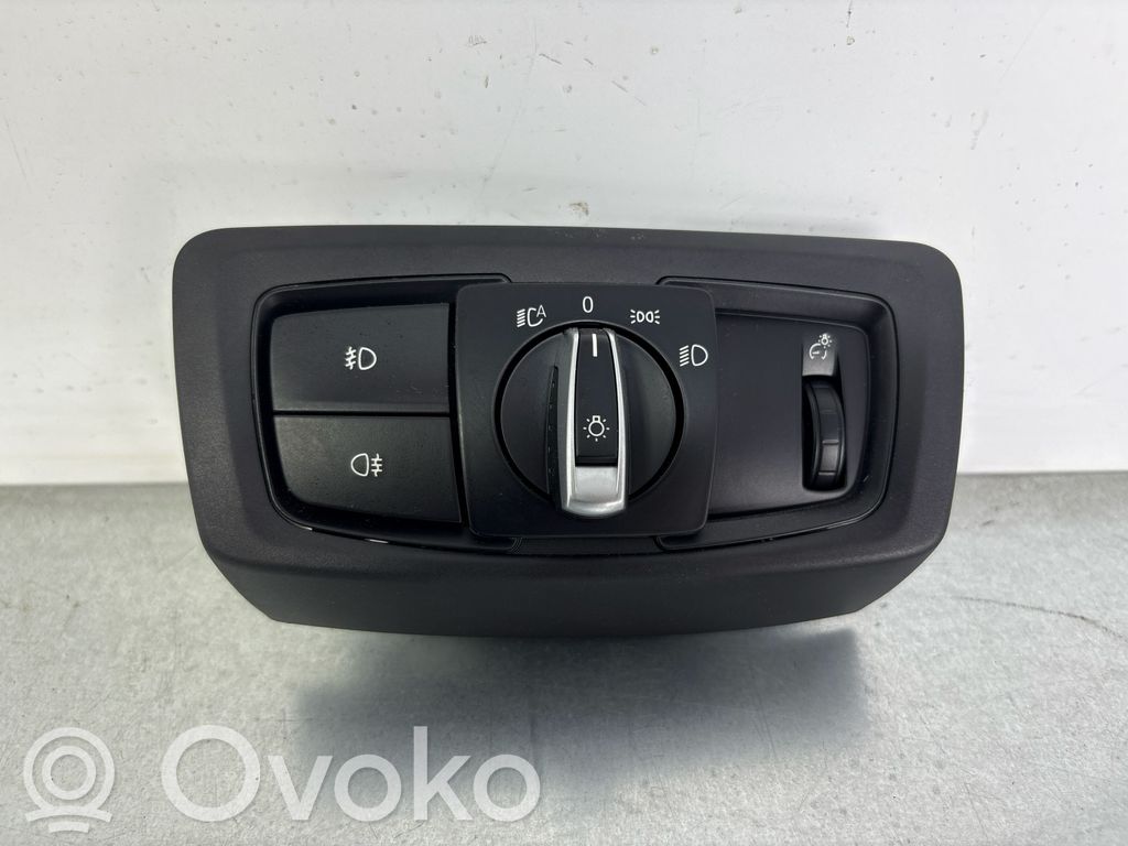 BMW 2 F46 Light switch 