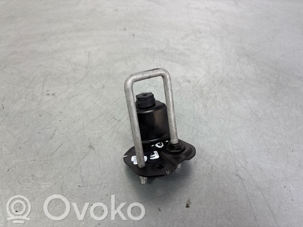 BMW 2 F46 Engine bonnet/hood lock/latch loop/hook 