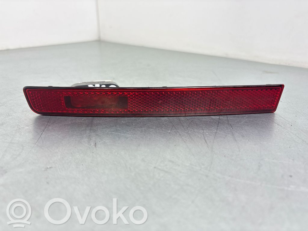 Odblask lampy tylnej   L8B215K273A