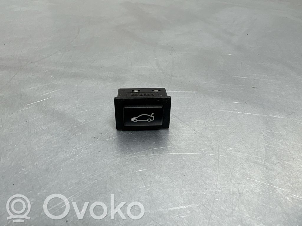 BMW 7 F01 F02 F03 F04 Tailgate opening switch 