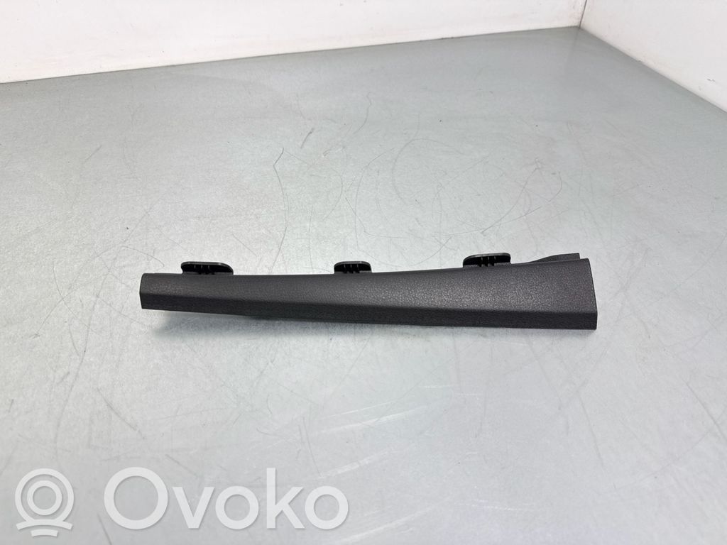 Autres pièces intérieures   95B868239