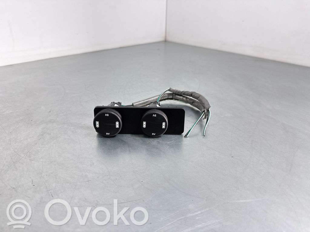Jaguar F-Pace Enchufe conector USB 
