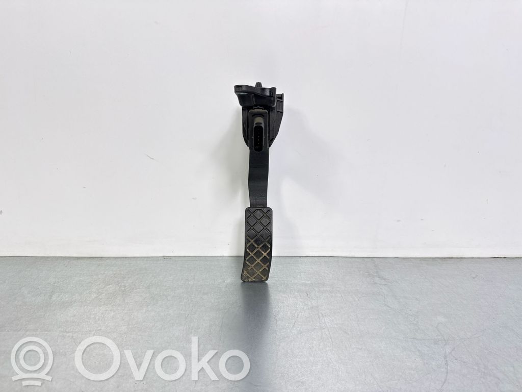 Audi Q7 4M Accelerator throttle pedal 