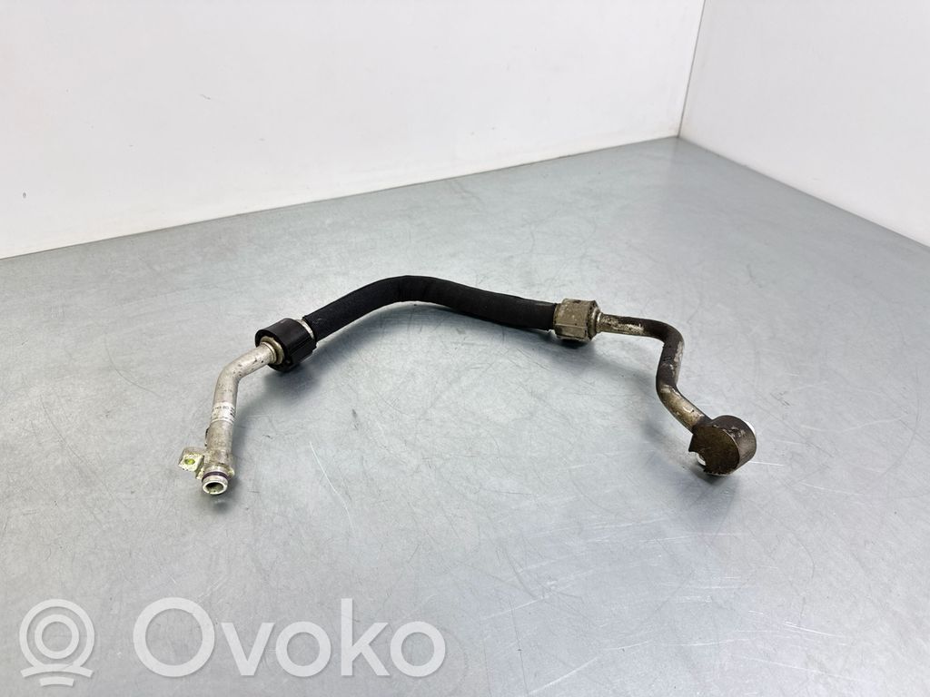 Audi Q7 4M Ilmastointilaitteen putki (A/C) 