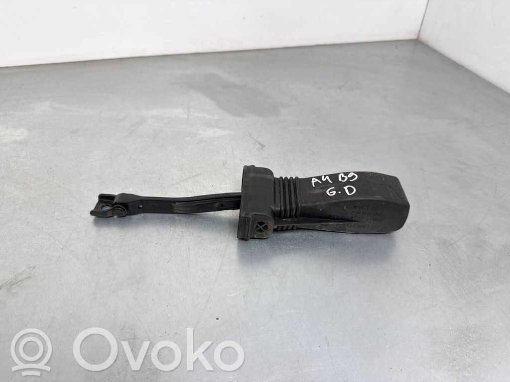 Audi A4 S4 B9 Ogranicznik drzwi tylnych 