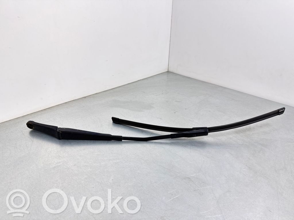Audi A4 S4 B9 Wischerarm vorne 