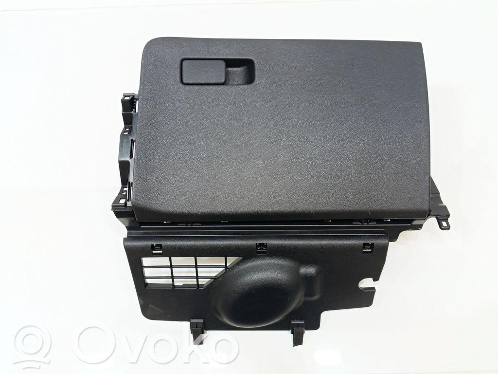 KIA Ceed Daiktadėžė 