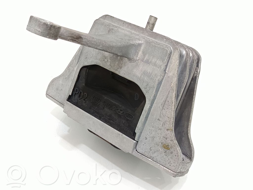 Engine mount bracket   21810G4000