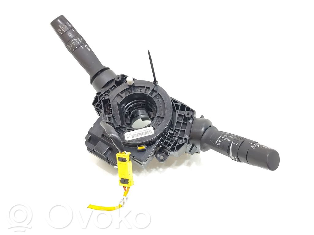 Interruptor de control multifunción   35000T0A00