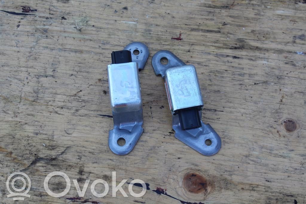 Airbagsensor Crashsensor Drucksensor   98235FE100,98235FE110