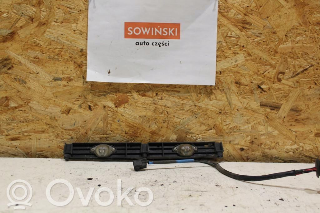 Subaru Forester SF Sivupeilin kytkin 