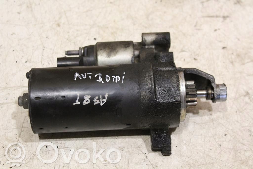 Audi A5 8T 8F Starteris 