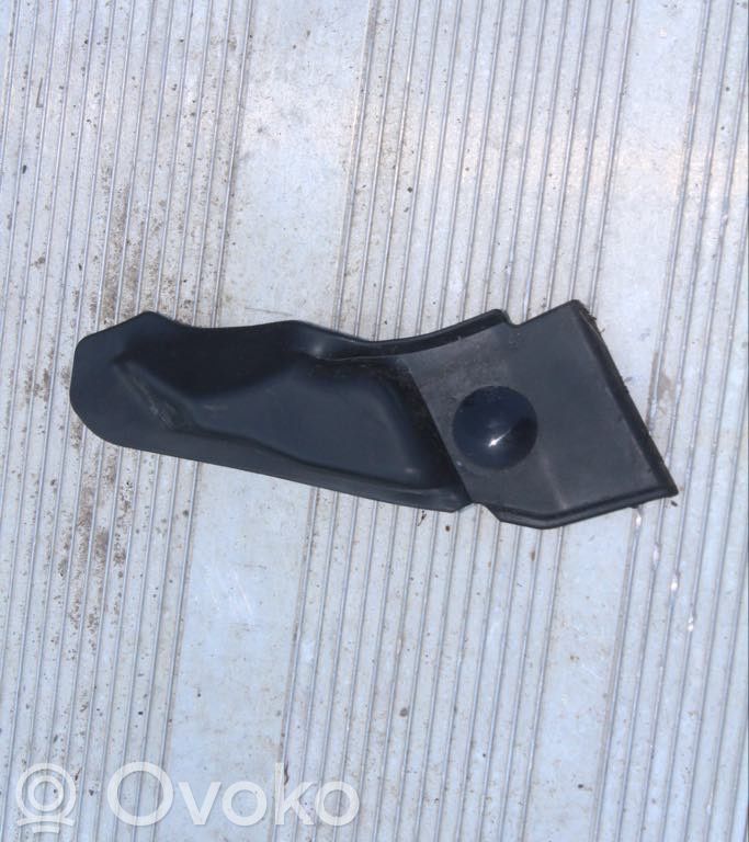 Lexus UX Fender end trim 