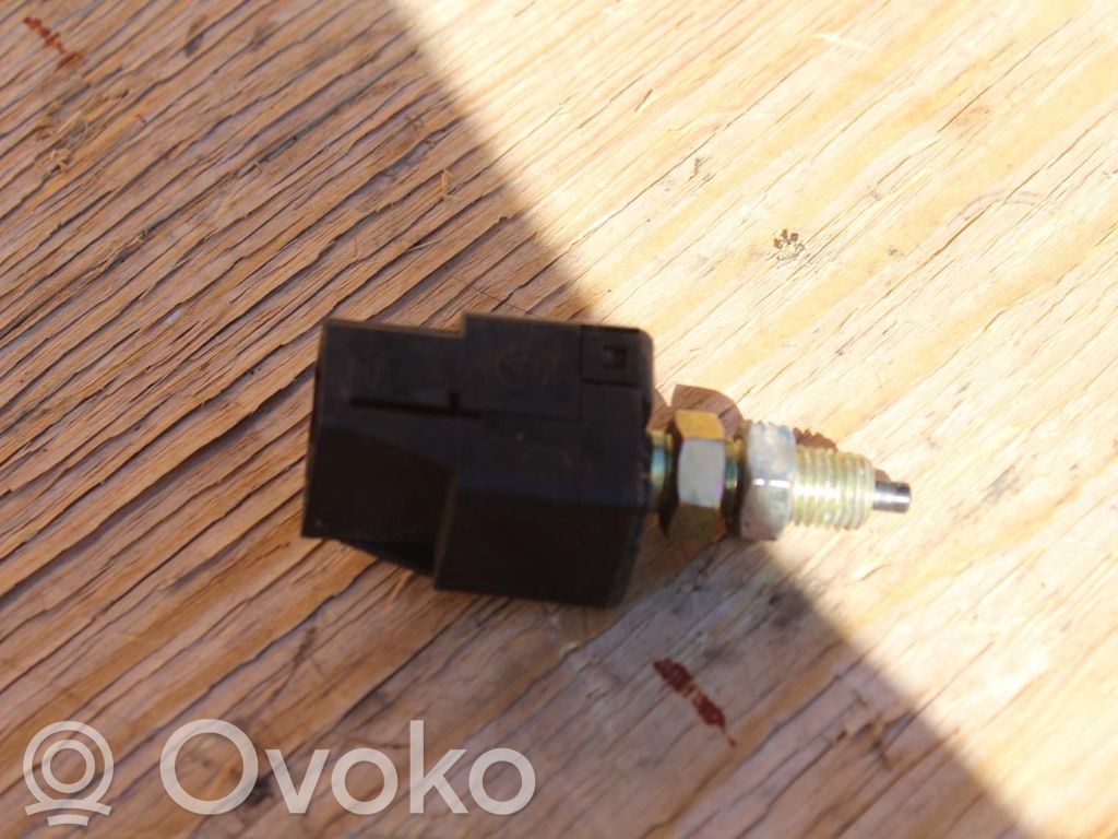 Brake pedal sensor switch