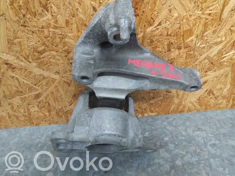 Renault Megane III Engine mount bracket 