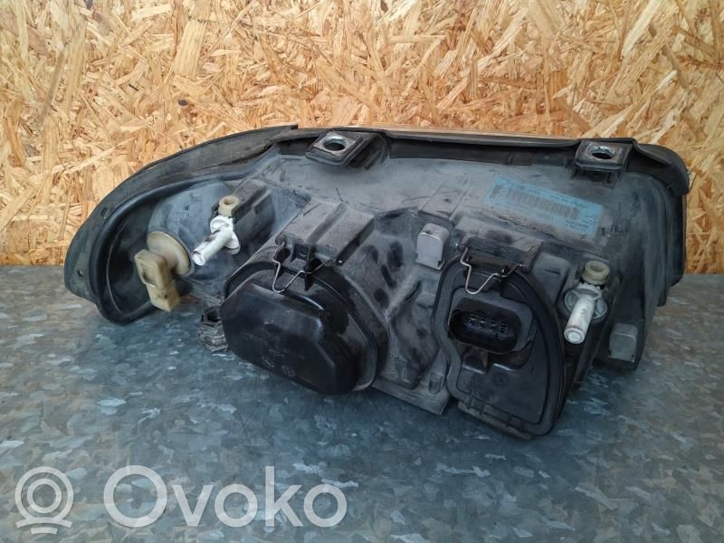 Audi A4 S4 B5 8D Headlight/headlamp 