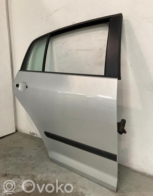 Volkswagen Golf V Puerta trasera 