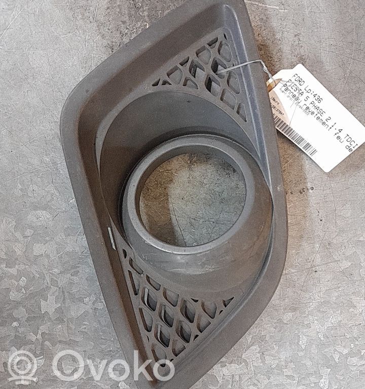 Ford Fiesta Priešrūkinio žibinto apdaila/ grotelės 