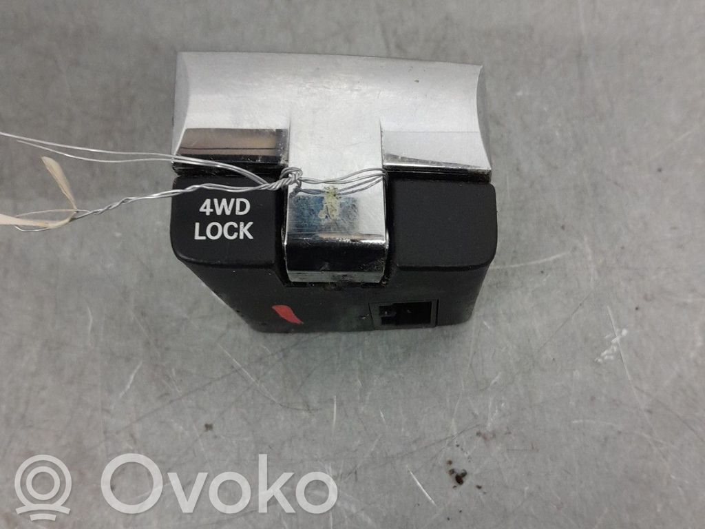 Peugeot 4007 Other switches/knobs/shifts 