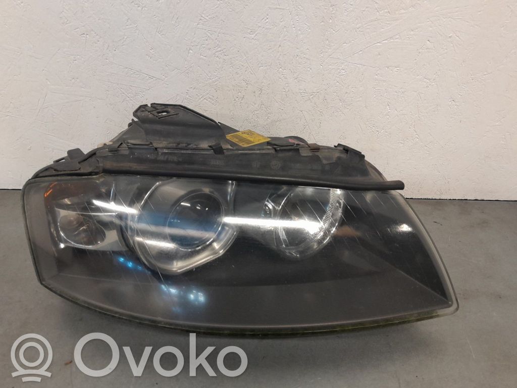 Audi A3 S3 8P Lampa przednia 