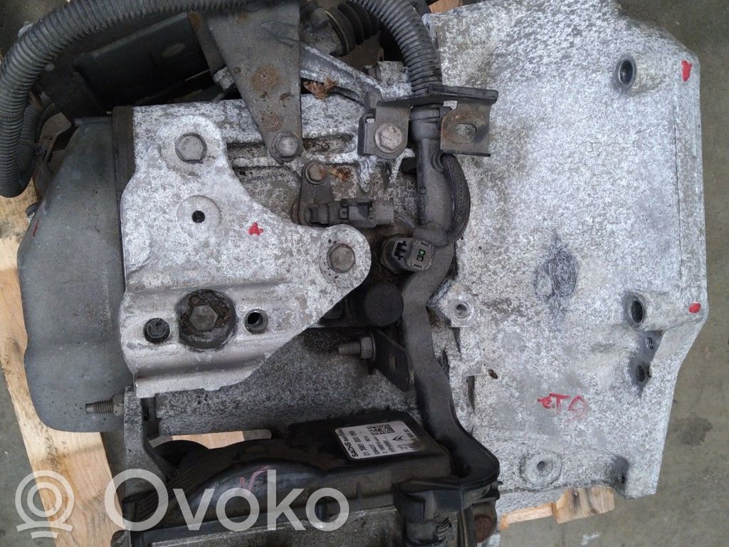 Peugeot 2008 I Automatic gearbox 