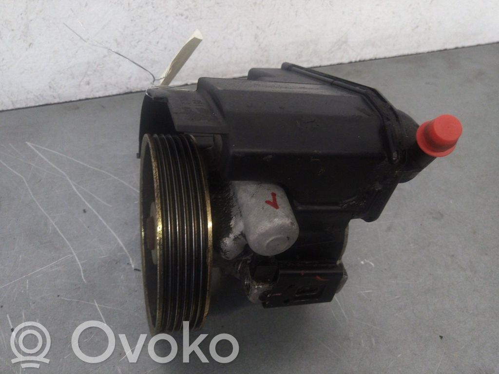 Citroen Berlingo Ohjaustehostimen pumppu 
