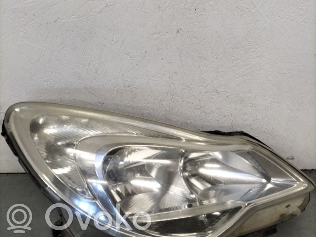 Opel Corsa D Scheinwerfer 