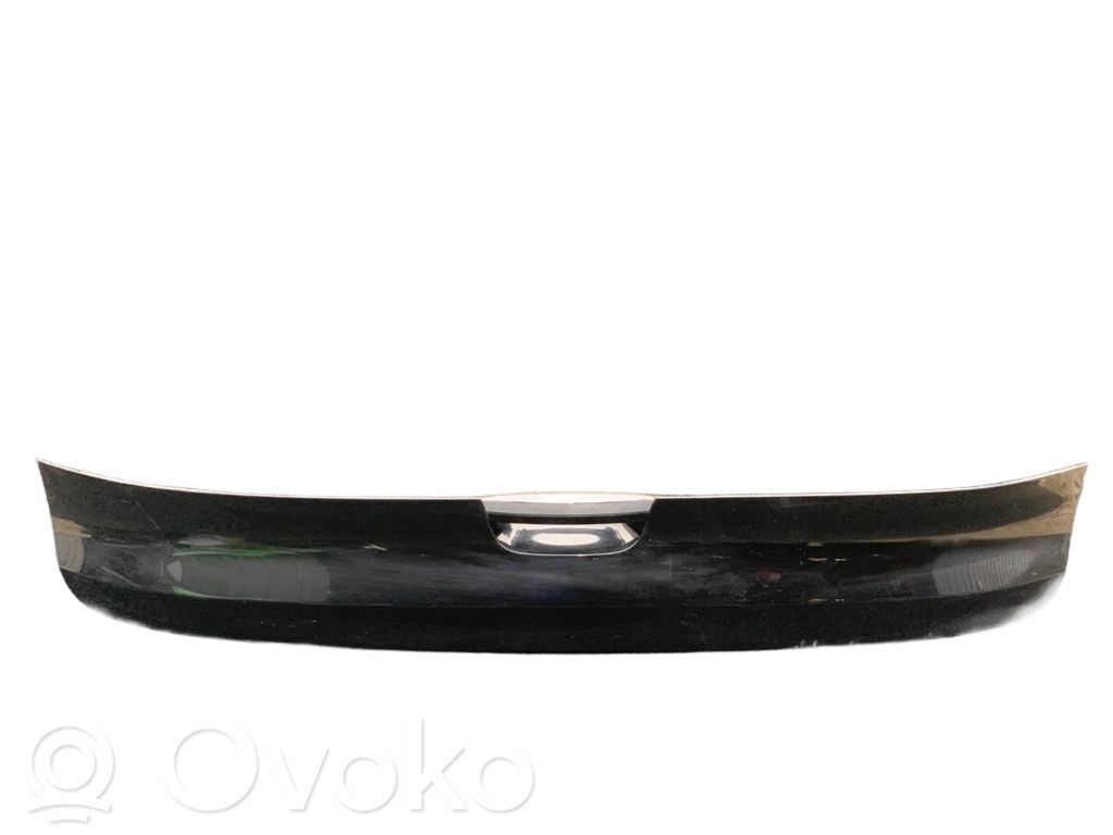Tailgate trim   U425A34