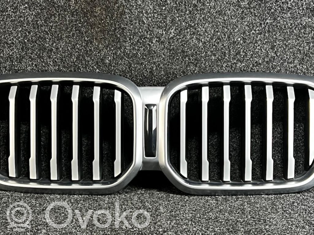Etusäleikkö   40505404DE