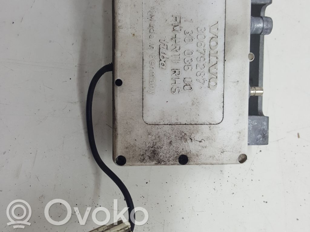 Volvo V70 Aerial antenna amplifier 