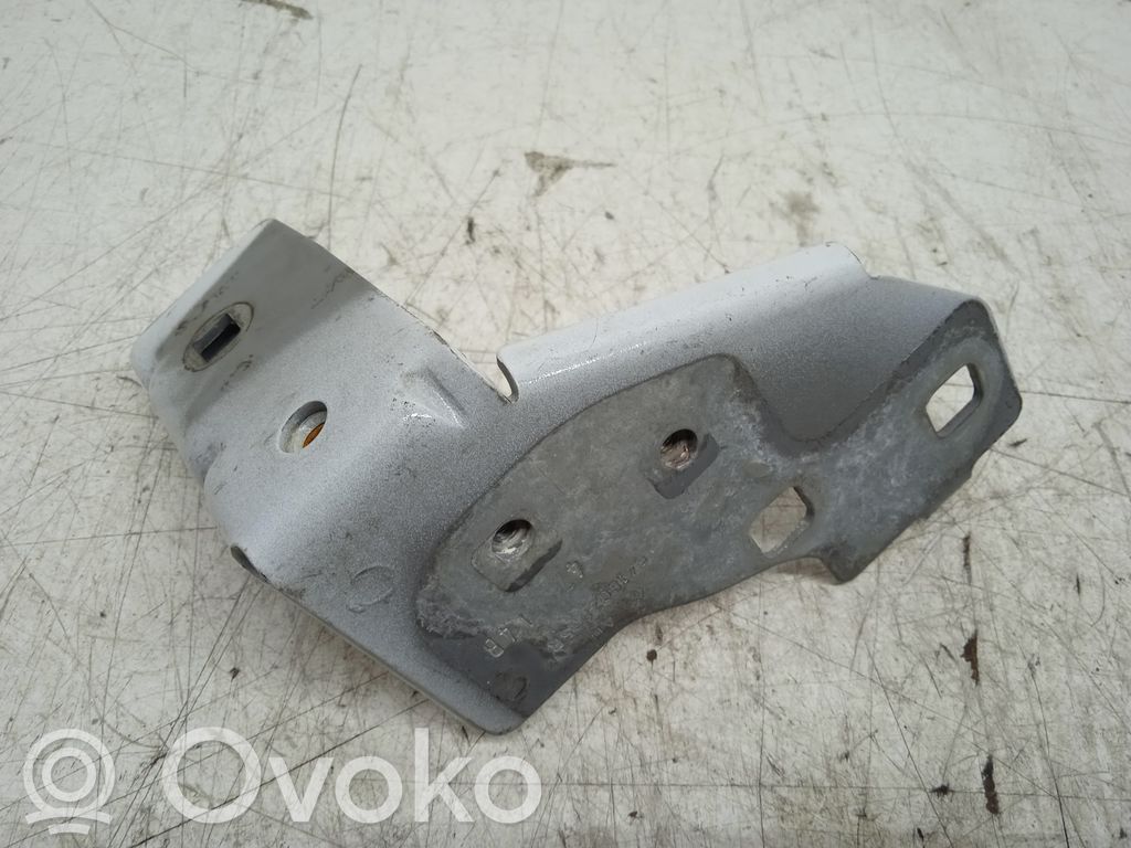 Renault Clio IV Other engine bay part 