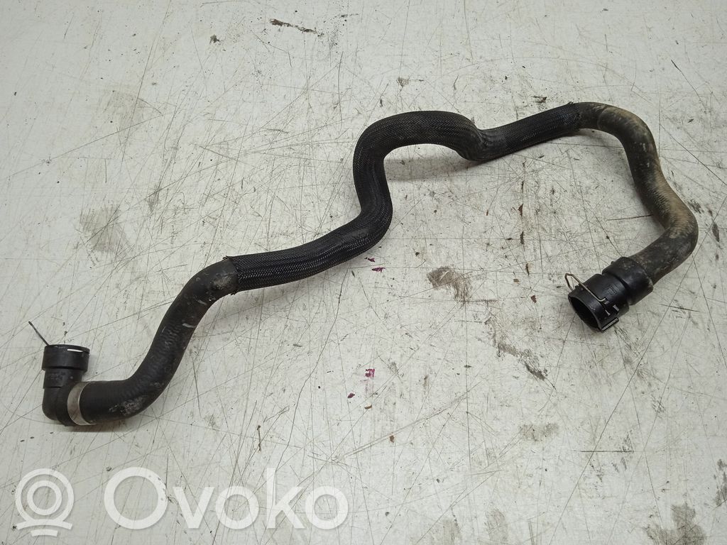Volvo V70 Engine coolant pipe/hose 