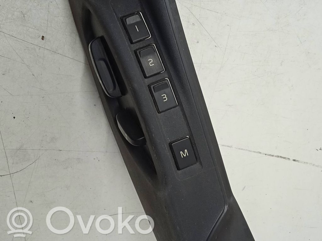Volvo V70 Seat control module 