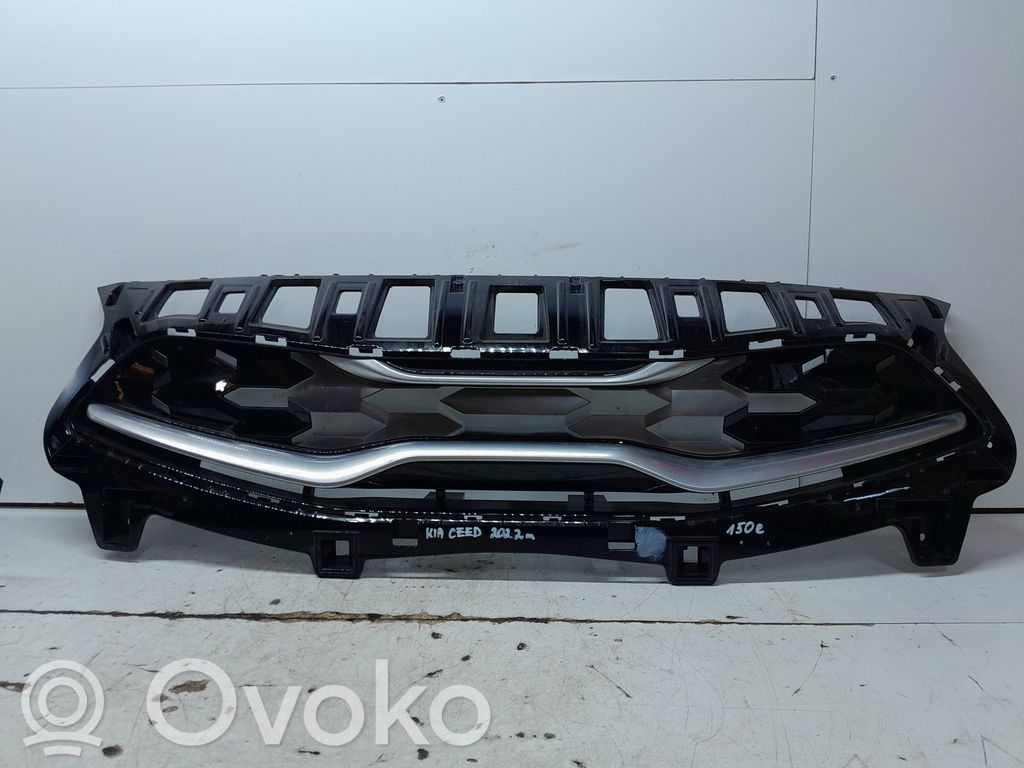 KIA Ceed Front bumper upper radiator grill 