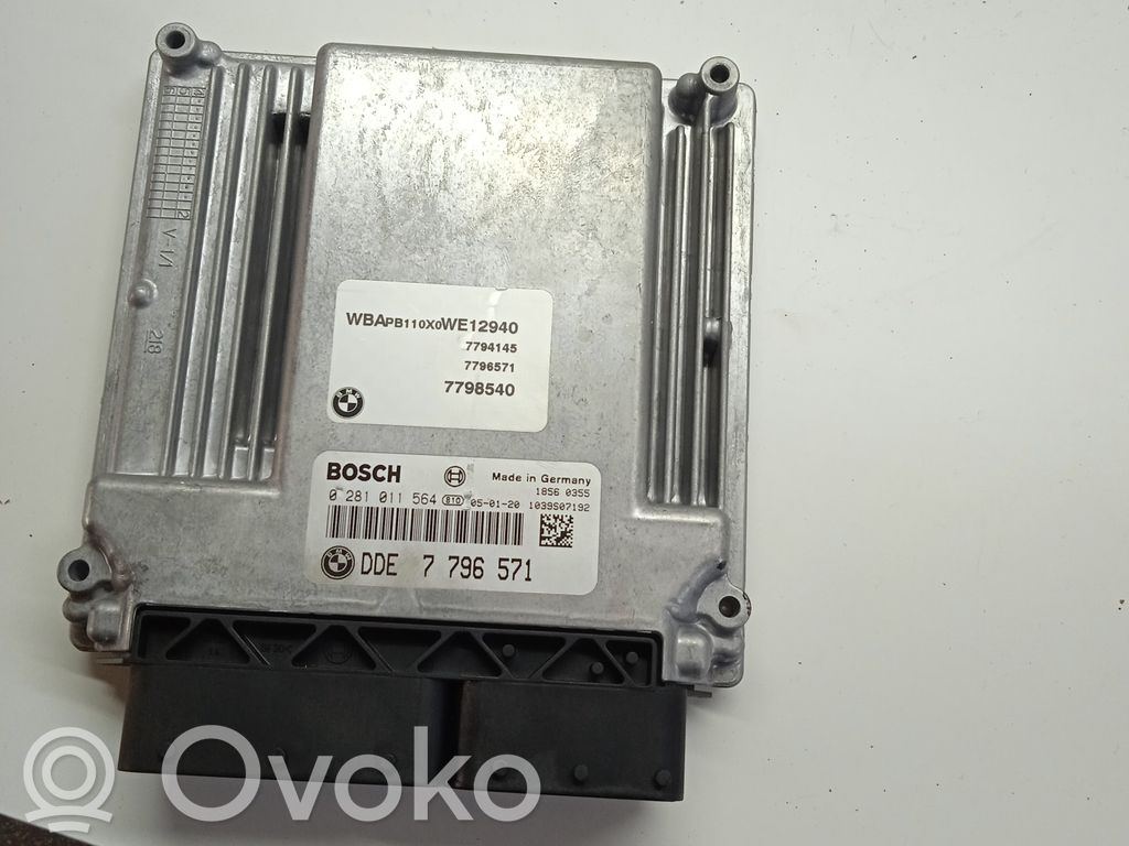 BMW X3 E83 Engine control unit/module 