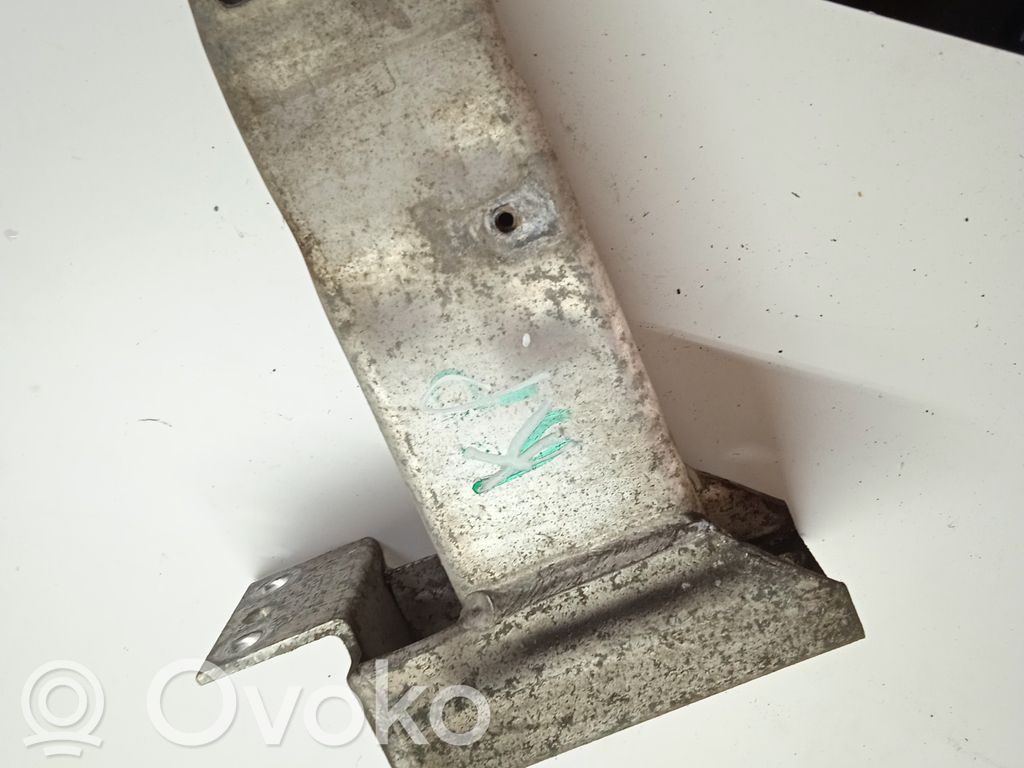 BMW X3 E83 Front bumper mounting bracket 